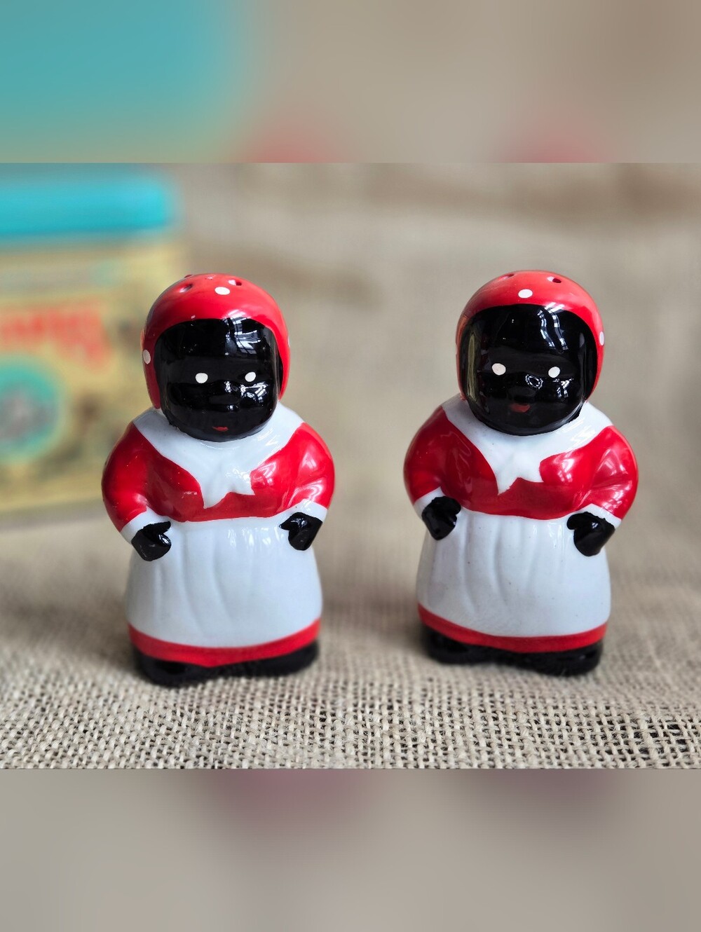 Black Americana Salt and Pepper Shaker